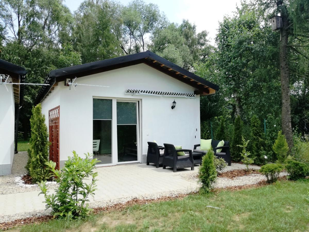 Domki Cztery Pory Roku Czchow Bagian luar foto