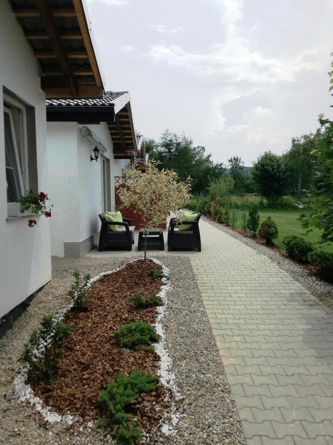 Domki Cztery Pory Roku Czchow Bagian luar foto