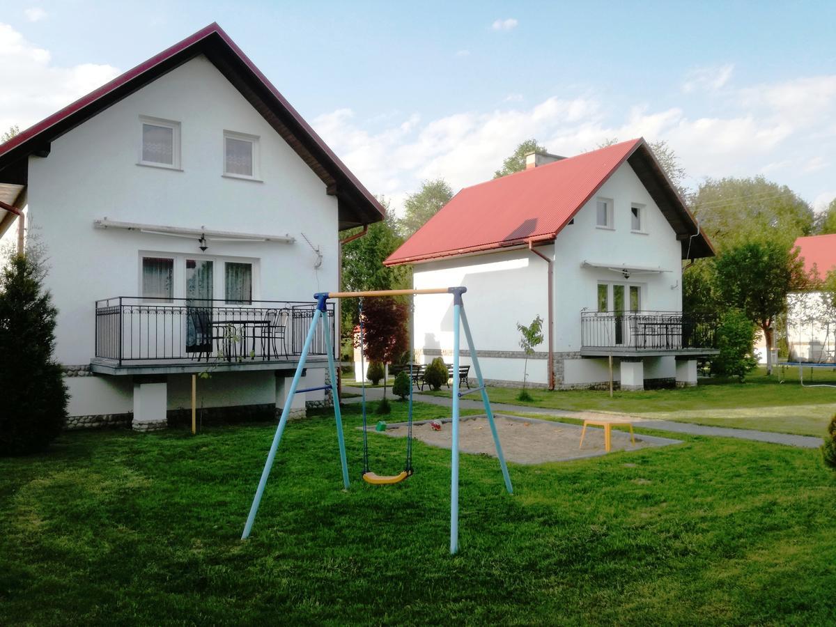 Domki Cztery Pory Roku Czchow Bagian luar foto